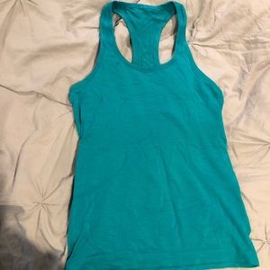 Lululemon turquoise swiftly tank size 6